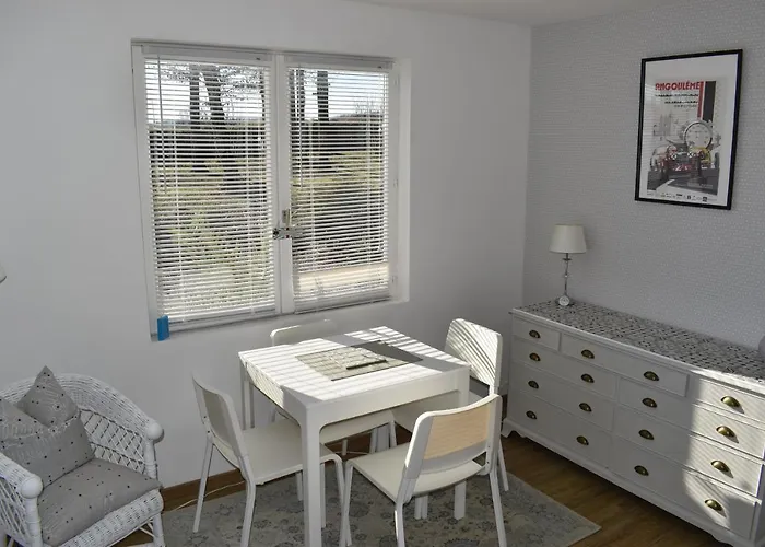 Les Justices Hébergement de vacances Edon